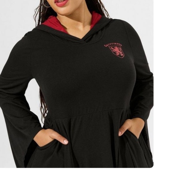 TORRID NWT Warner Bros Happy Potter Gryffindor Hi-Low Hooded Dress - Halloween - Picture 6 of 7